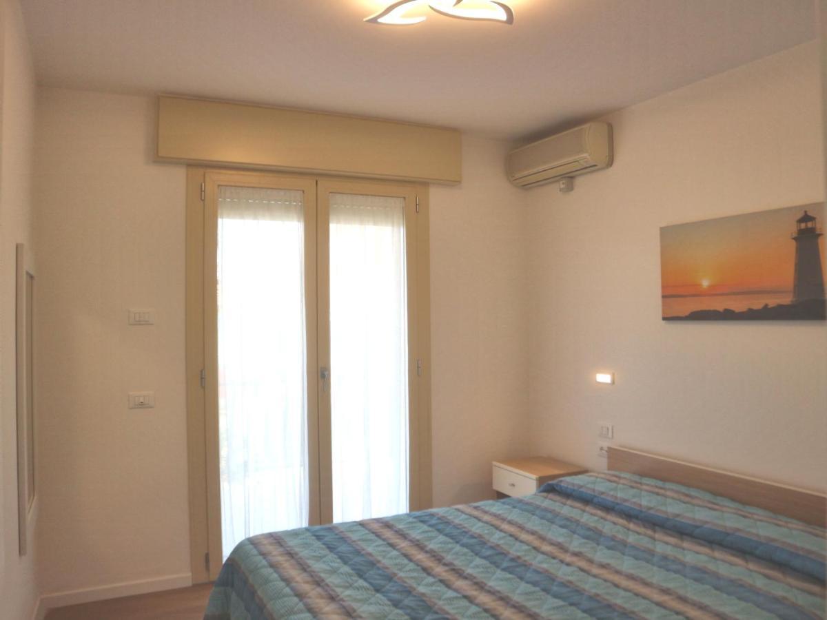 Burello Apartment Lignano Sabbiadoro Bagian luar foto