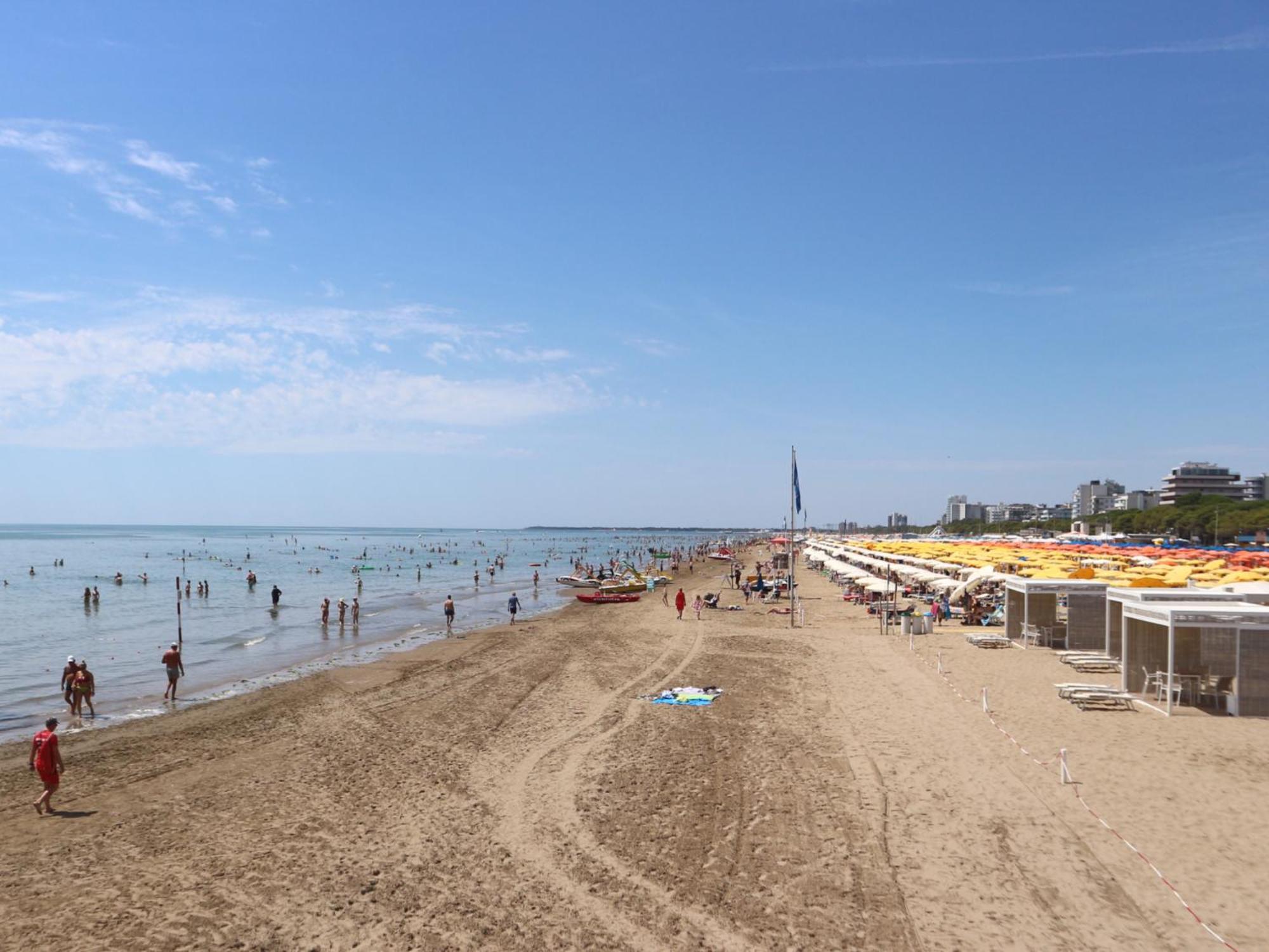 Burello Apartment Lignano Sabbiadoro Bagian luar foto