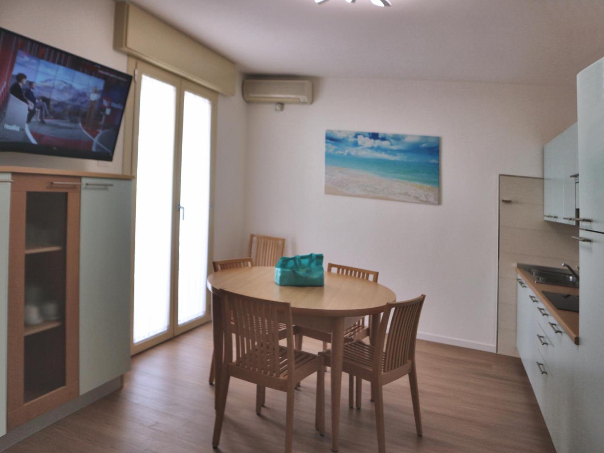 Burello Apartment Lignano Sabbiadoro Bagian luar foto