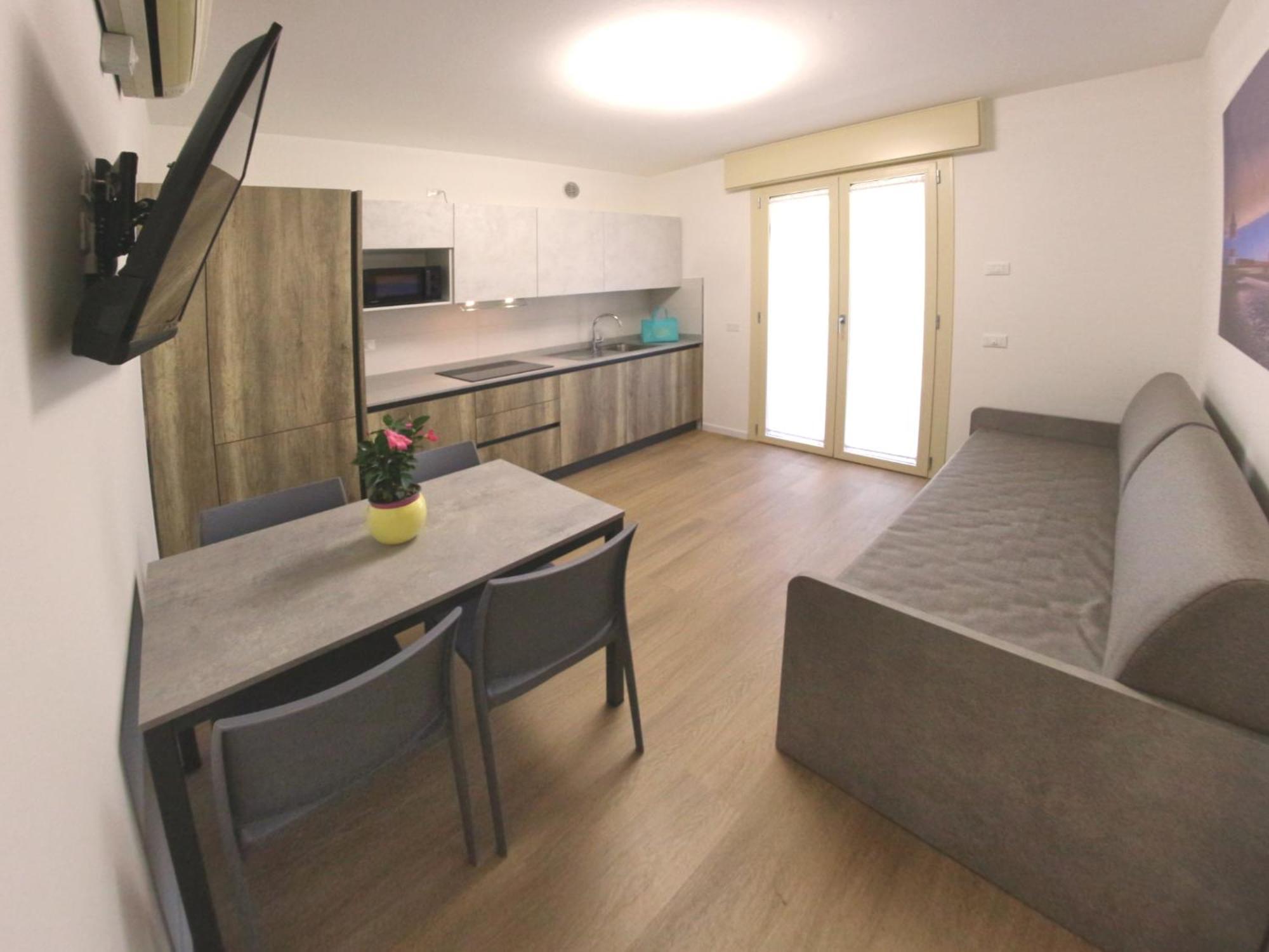Burello Apartment Lignano Sabbiadoro Bagian luar foto
